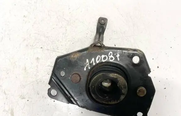 Peugeot 307 Engine mount bracket