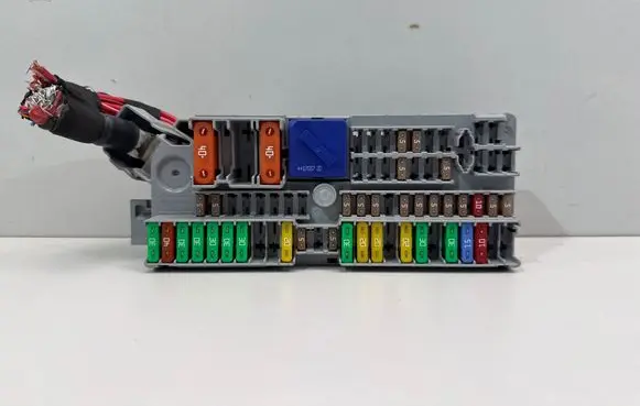 BMW 5 G30 G31 G38 Fuse box set 9350313