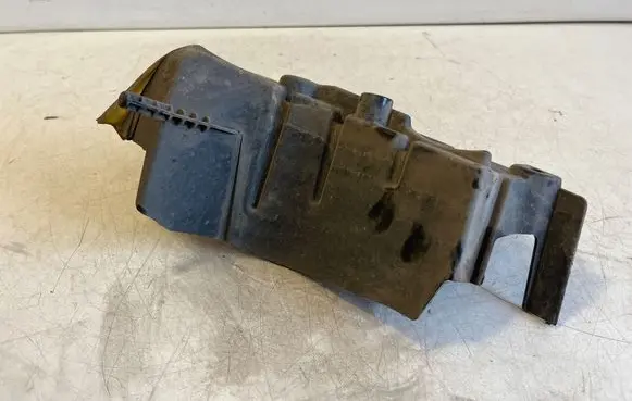 Opel Vivaro Other engine bay part 9812070580
