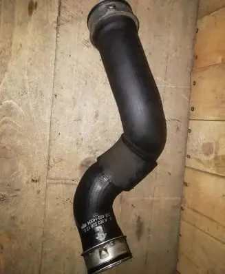 Mercedes-Benz C W203 Intercooler hose/pipe A2035281782 GS00114004