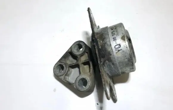 Opel Astra G Engine mount bracket 90575457