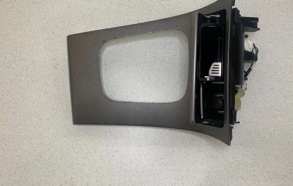 Subaru Legacy Car ashtray trim 92122AG010 S22002840 S2200284092122AG010