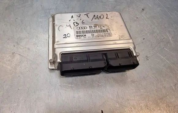 Audi A4 S4 B6 8E 8H Engine control unit/module 0261208228 1039S04236 8E0909518HL