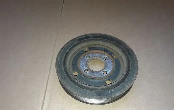 Chrysler Grand Voyager V Crankshaft pulley E123137A 298