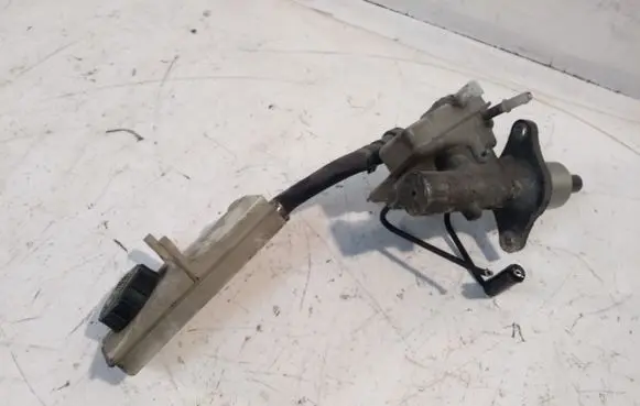 Ford Focus Master brake cylinder 03350886401
