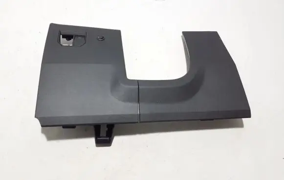 Renault Megane E-Tech Panel trim 689214650R