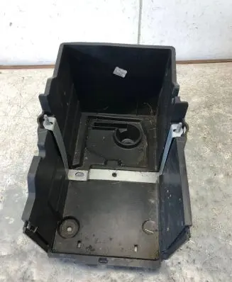 Battery box tray