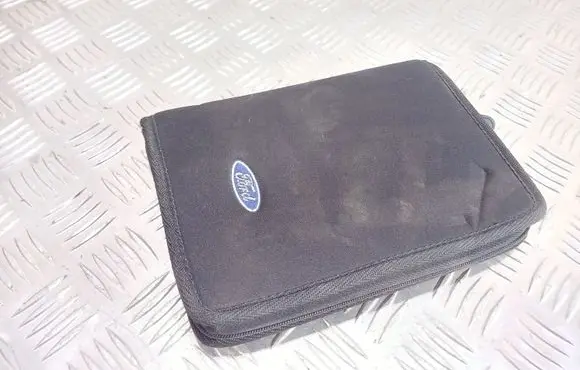 Ford Focus Owners service history hand book 