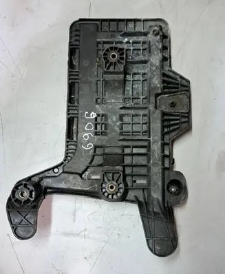 Audi A4 S4 B7 8E 8H Battery box tray 1K0915333B