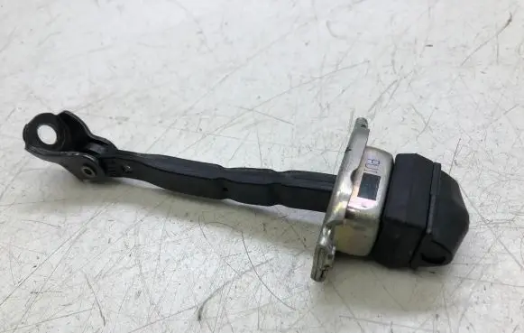 Honda CR-V Front door check strap stopper