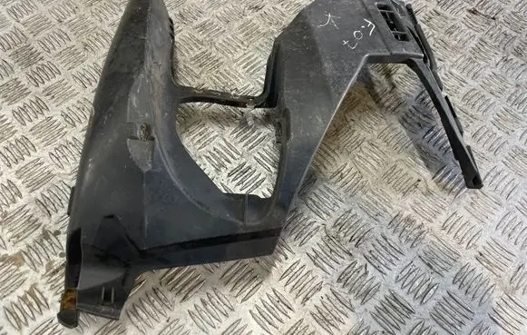 BMW 5 GT F07 Front bumper mounting bracket 7200757