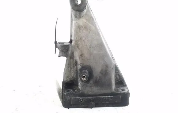 Mercedes-Benz Vito Viano W639 Engine mounting bracket A6462230804