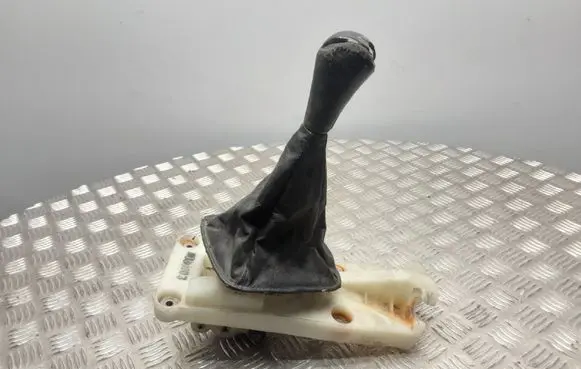 Nissan X-Trail T30 Gear shifter/selector