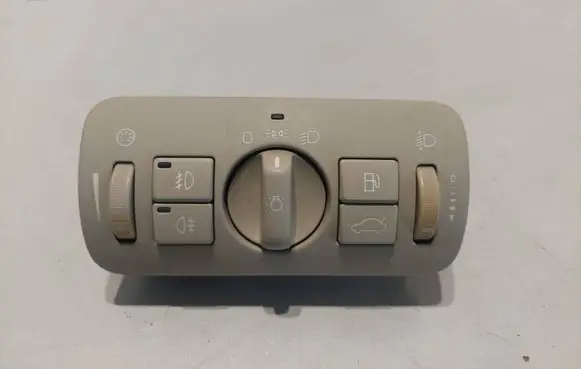 Volvo V70 Light switch 30739423 04067303