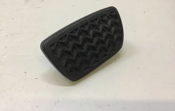Toyota RAV 4 (XA50) Brake pedal