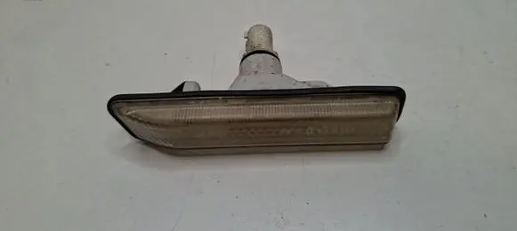 BMW X5 E53 Front fender indicator light 8382104