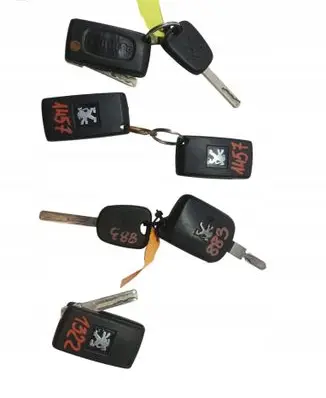 Peugeot 3008 I Ignition key/card 