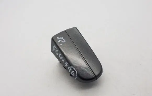 Ford Focus Loading door cover/cap AM51U218B08