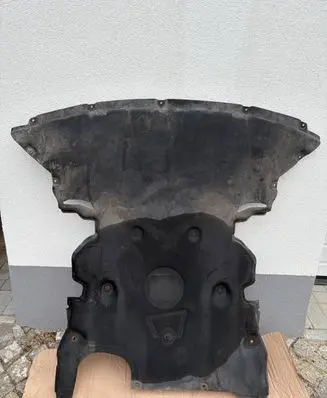 BMW X1 E84 Engine splash shield/under tray 
