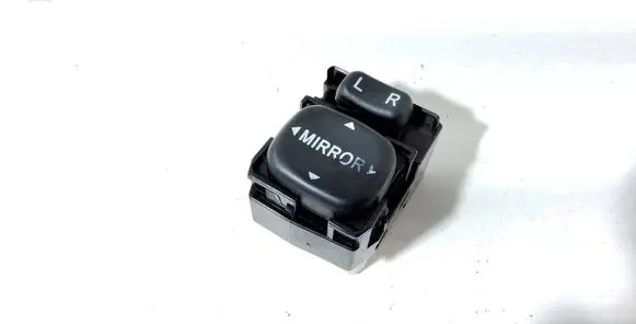 Toyota Corolla Verso AR10 Wing mirror switch 183574