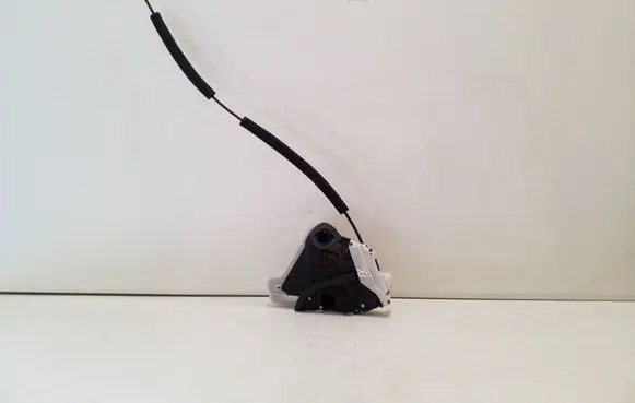 Nissan Qashqai J12 Front door lock 805016UA1A