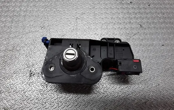 Opel Meriva A Tailgate exterior lock 90534783