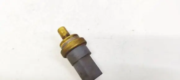 Audi Q7 4L Coolant temperature sensor 06a919501a