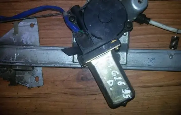 Mazda 626 Front door window regulator motor 3630161631 36301-61631