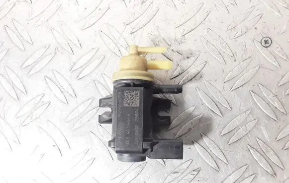 Audi TT TTS Mk2 Turbo system vacuum part 1K0906627B