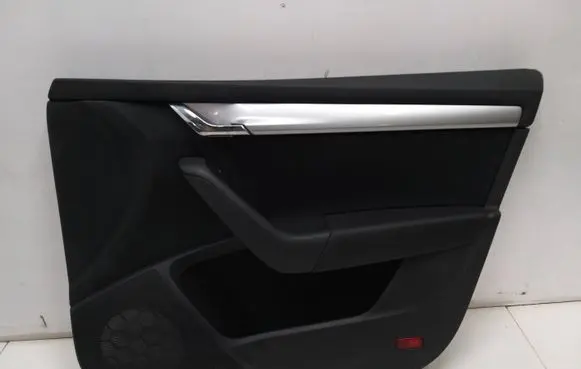 Skoda Octavia Mk3 (5E) Front door card panel trim 5E1867012 CZUJ8