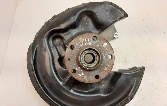 Volkswagen PASSAT B6 Rear wheel hub 3C0505435G
