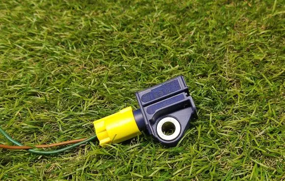 Mercedes-Benz E W212 Airbag deployment crash/impact sensor A2128204926 5WK43872