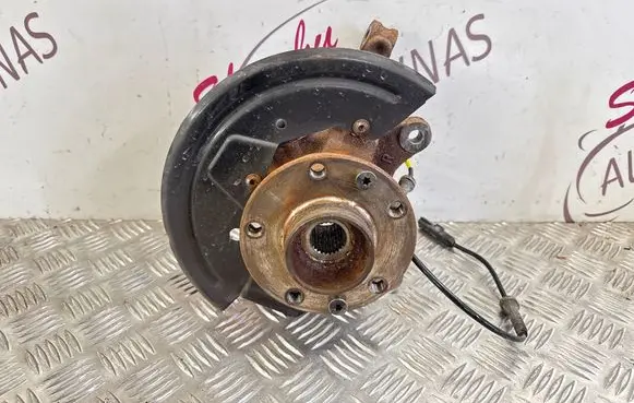 Renault Express Front wheel hub 400140119R