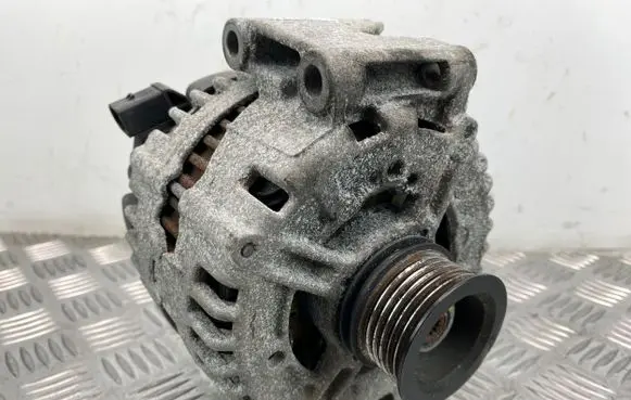 Mercedes-Benz CLS C219 Generator/alternator A0131545602 0121715014