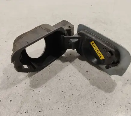 Peugeot 407 Fuel tank cap trim 