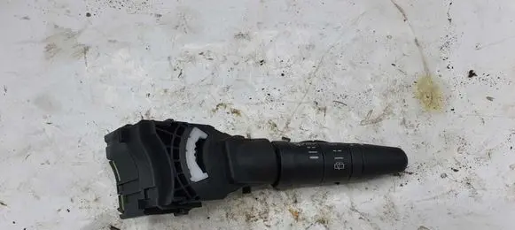 Nissan X-Trail T30 Wiper control stalk 252608H905