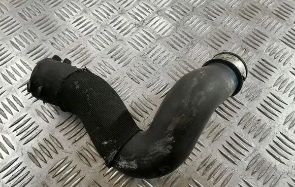 Audi Q7 4L Turbo air intake inlet pipe/hose 7L6146738