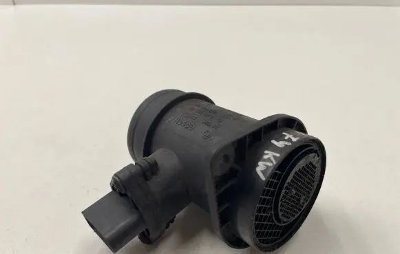 Skoda Superb B5 (3U) Mass air flow meter 038906461 0281002463