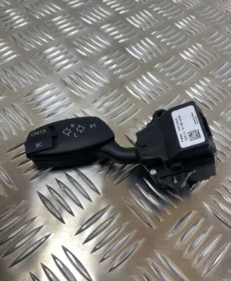 BMW 5 E60 E61 Indicator stalk 6951349 0110675006