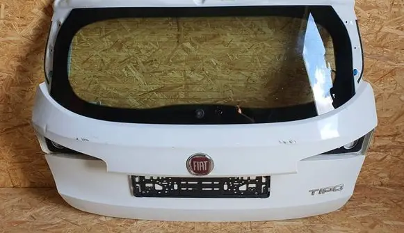 Fiat Tipo Tailgate/trunk/boot lid