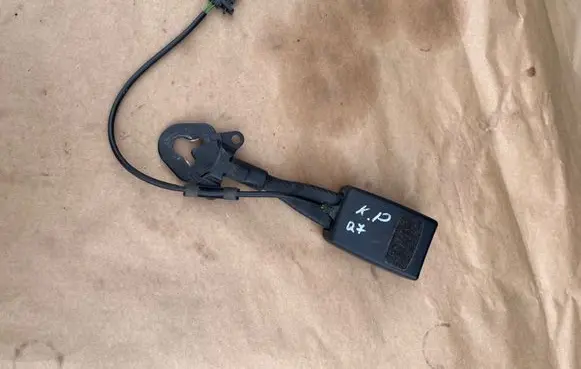 Audi Q7 4L Front seatbelt buckle 4L0857755