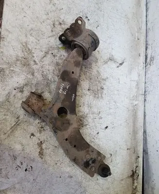 Ford Focus Front lower control arm/wishbone