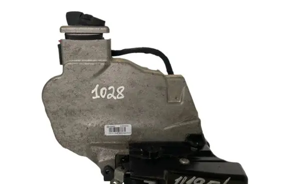 Volvo C70 Front door lock 30632850