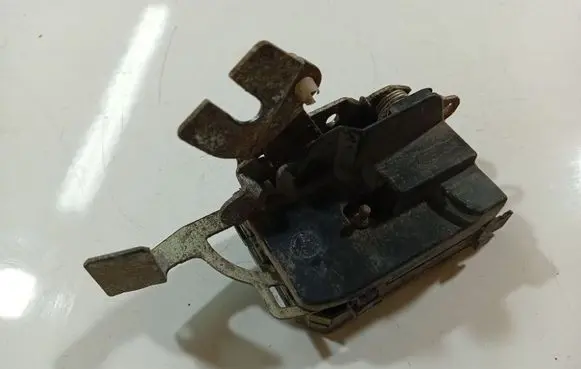 Peugeot Boxer Front door lock