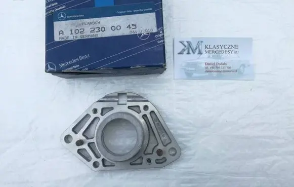 Mercedes-Benz E W124 Engine mounting bracket 1022300045