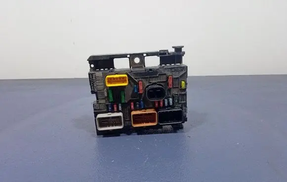 Peugeot 207 CC Fuse box set 9661708280