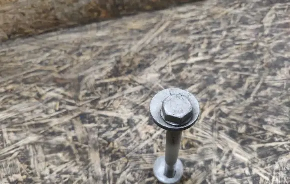 Land Rover Range Rover Velar Rear suspension camber bolt 