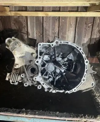 Mazda 626 Manual 5 speed gearbox G560