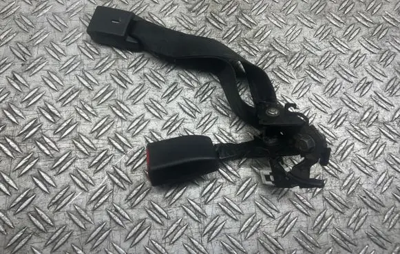 Mazda CX-5 Front seatbelt