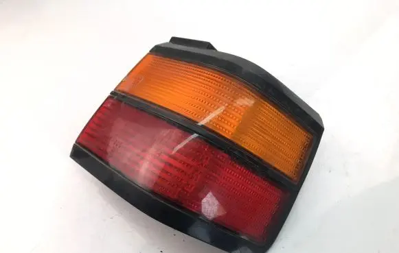 Volkswagen PASSAT B4 Rear/tail lights 357945258